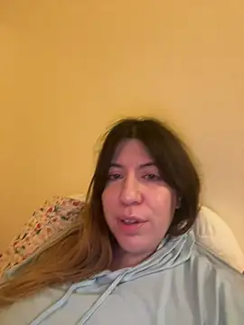 Snapshot of HYPHYtype chatting on March 2025 07:41:02 AM HYPHYtype online show from March 2025 07:41:02 AM