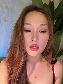 sphynx- - online show from October 2025 01:45:02 PM