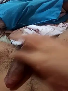 Snapshot of riggijaviersalas chatting on January 2026 03:05:01 PM riggijaviersalas online show from January 2026 03:05:01 PM