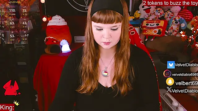 VelvetDiablo online show from November 2025 01:05:01 AM