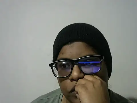 Sultryindianx100 online show from April 2026 07:15:02 PM