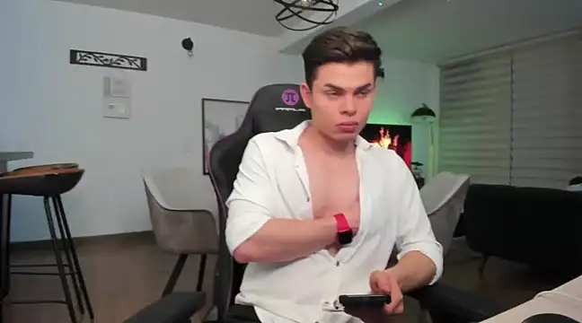 alejooo twink online show from March 2025 09:04:02 PM