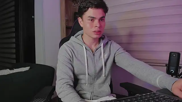 alejooo twink online show from February 2026 02:29:02 AM