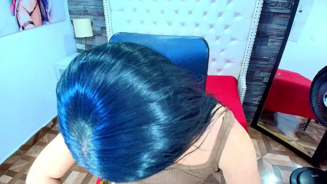 TRINY TS online show from May 2026 09:43:01 PM