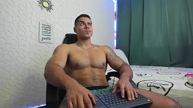 Snapshot of litoxx_cass chatting on February 2025 11:11:02 PM litoxx cass online show from February 2025 11:11:02 PM