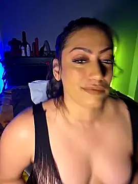 Snapshot of Nikkierosee chatting on December 2025 01:59:02 AM Nikkierosee online show from December 2025 01:59:02 AM