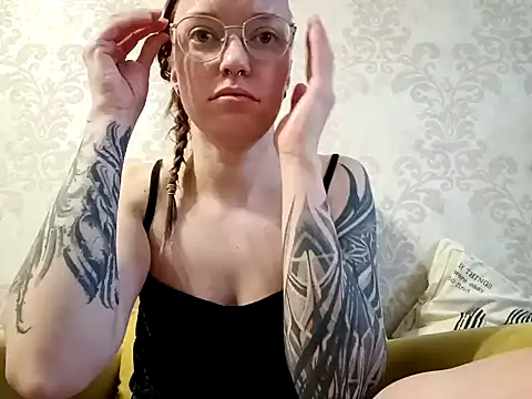 Aelita bb online show from February 2025 12:08:02 PM