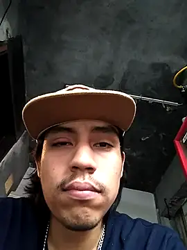 Snapshot of AlexAlejandro13 chatting on September 2025 11:26:01 PM AlexAlejandro13 online show from September 2025 11:26:01 PM