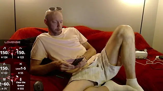 MaxRouger online show from June 2026 01:24:02 PM