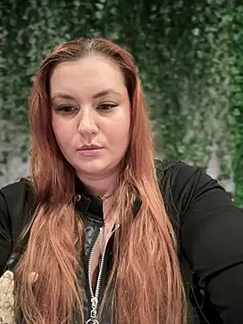 CandyShoopp online show from December 2025 05:40:02 PM