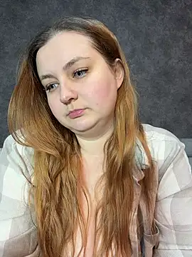 CandyShoopp online show from April 2026 08:50:01 PM