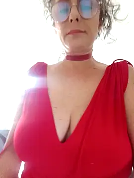 Snapshot of Pinkboobie chatting on January 2025 03:16:02 PM Pinkboobie online show from January 2025 03:16:02 PM