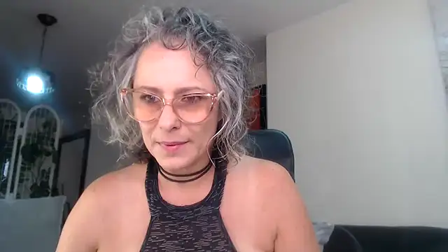 Snapshot of Pinkboobie chatting on February 2025 02:55:02 PM Pinkboobie online show from February 2025 02:55:02 PM