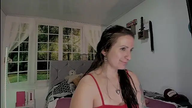 vanessabrown  online show from April 2026 07:03:02 PM