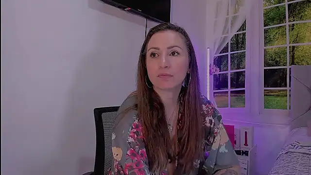 Snapshot of vanessabrown_ chatting on April 2026 03:22:02 PM vanessabrown online show from April 2026 03:22:02 PM