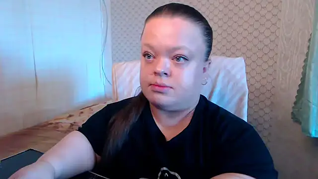 Snapshot of Janiffer_MiMi chatting on July 2026 03:48:02 PM Janiffer MiMi online show from July 2026 03:48:02 PM