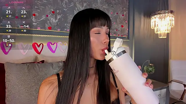 Snapshot of evamoretti chatting on February 2025 01:47:02 AM evamoretti online show from February 2025 01:47:02 AM