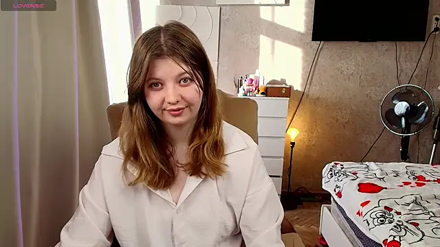 Vivian cutie online show from May 2026 03:38:02 PM