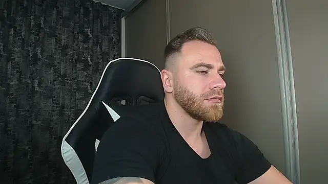 Thori92 online show from December 2024 07:33:01 PM