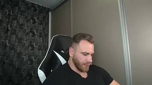 Thori92 online show from December 2024 08:38:01 PM