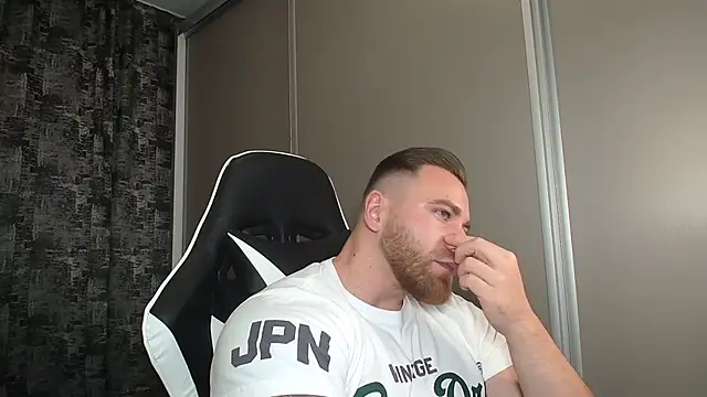 Thori92 online show from December 2024 10:02:02 PM