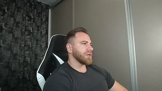 Thori92 online show from December 2024 08:00:01 PM