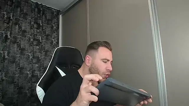 Thori92 online show from January 2025 01:37:02 PM