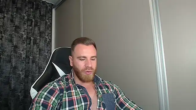 Thori92 online show from September 2025 01:32:01 PM