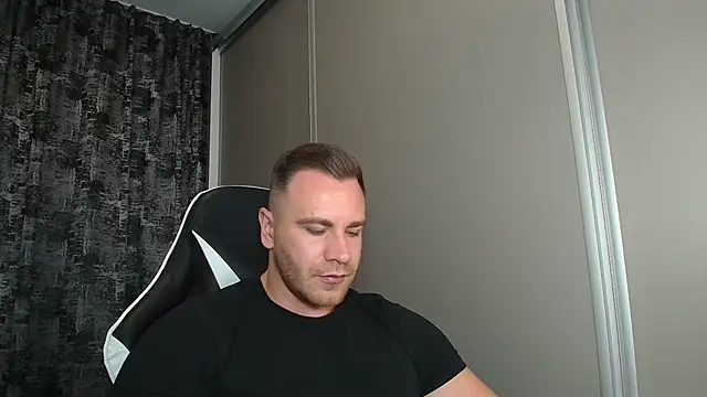 Thori92 online show from September 2025 05:06:01 PM