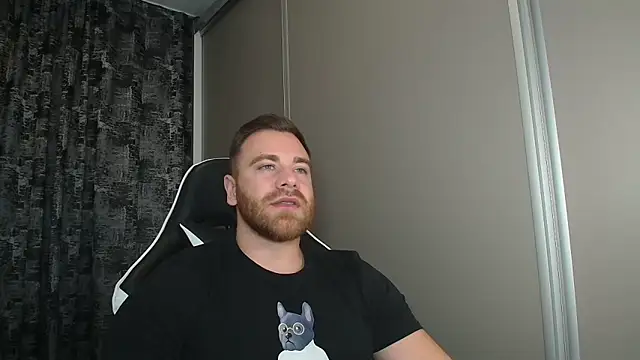 Thori92 online show from October 2025 06:09:01 PM