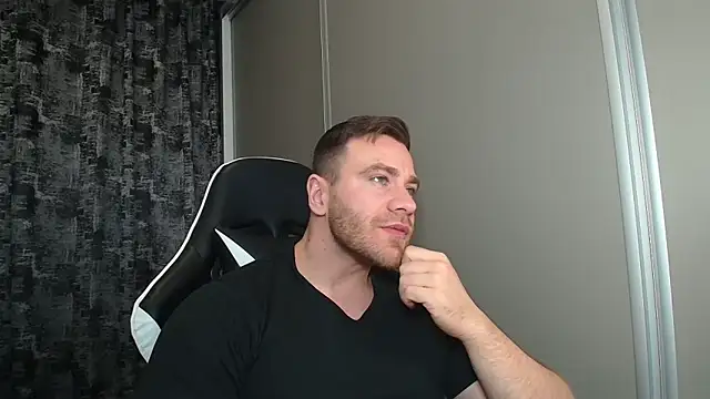 Thori92 online show from March 2026 05:19:01 PM