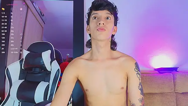 JacoboSwam online show from April 2026 01:41:01 PM