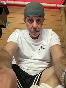 Snapshot of drewsix9@xh chatting on March 2026 01:19:01 AM drewsix9xh online show from March 2026 01:19:01 AM