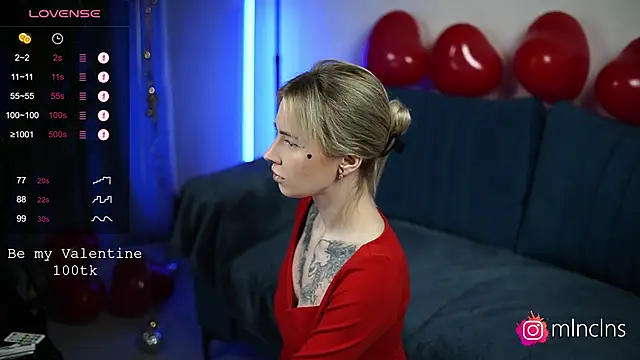 Snapshot of melanielwithu chatting on February 2025 04:09:02 PM melanielwithu online show from February 2025 04:09:02 PM