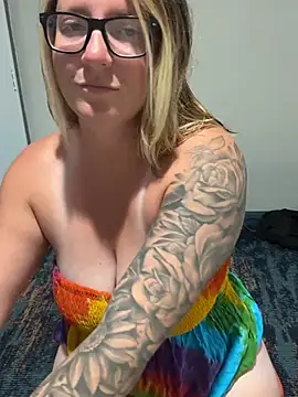 Snapshot of Lizzyloo chatting on February 2026 03:34:02 PM Lizzyloo online show from February 2026 03:34:02 PM