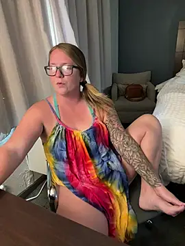 Snapshot of Lizzyloo chatting on March 2026 02:20:02 PM Lizzyloo online show from March 2026 02:20:02 PM