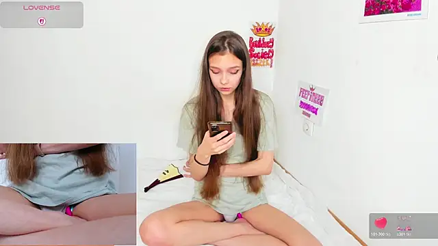 Snapshot of Michelle_Melnss chatting on July 2026 03:56:02 AM Michelle Melnss online show from July 2026 03:56:02 AM