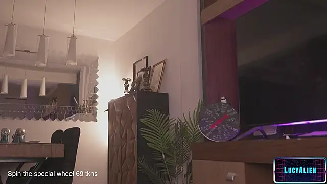 LucyAllenX online show from January 2025 01:00:01 AM