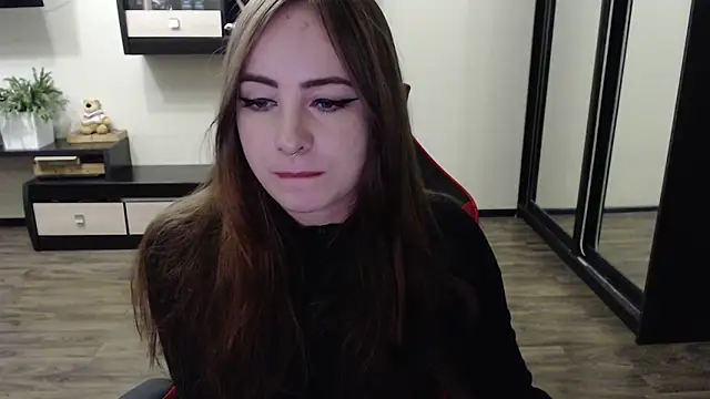 Laralianna online show from September 2025 07:54:01 AM