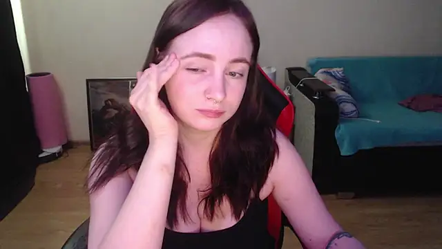 Laralianna online show from April 2026 11:52:01 AM