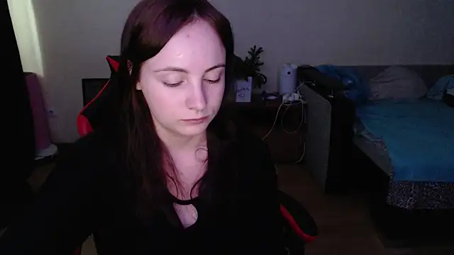 Laralianna online show from June 2026 09:36:02 AM