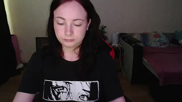 Laralianna online show from June 2026 01:37:01 PM
