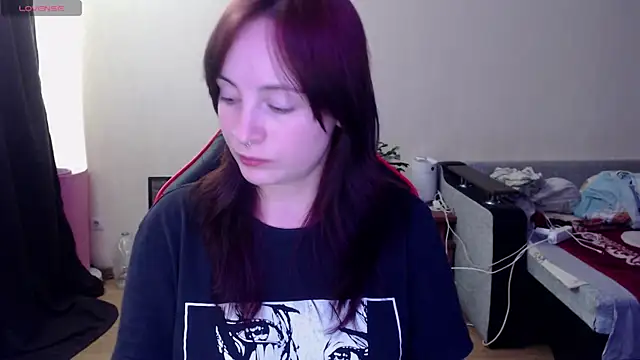 Laralianna online show from August 2026 01:03:01 PM
