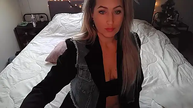 TessToy online show from January 2025 11:03:02 AM