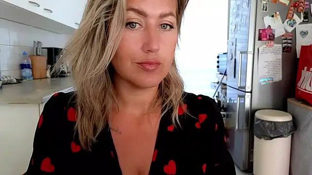 TessToy online show from May 2026 12:24:02 PM
