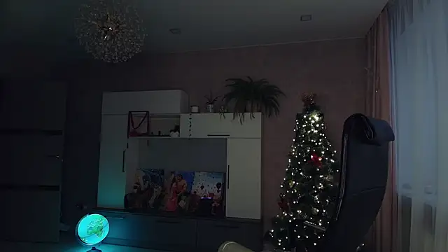 Snapshot of Cuddle_Cat chatting on December 2025 05:39:02 AM Cuddle Cat online show from December 2025 05:39:02 AM