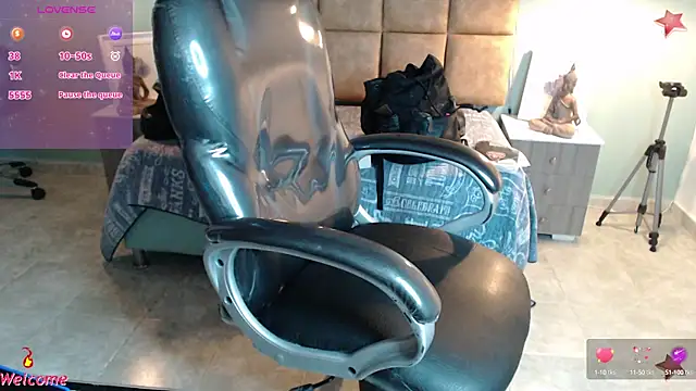 Barbiegomez online show from February 2025 10:41:01 AM