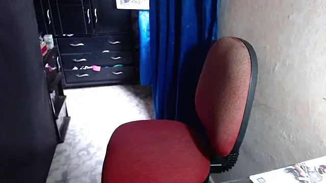 Barbiegomez online show from October 2025 05:54:02 PM