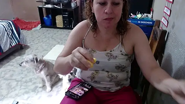 Barbiegomez online show from April 2026 04:51:01 PM