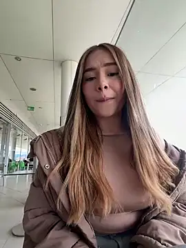 sammbunny online show from April 2026 08:36:02 PM